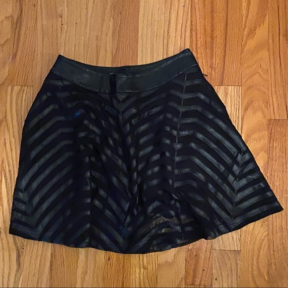 Guess black skirt - Picture 1 of 2
